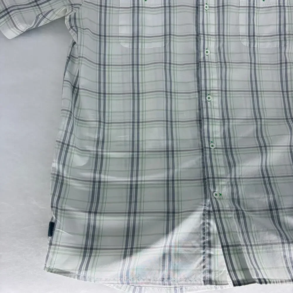 Under Armour HeatGear Plaid Button-Down Shirt — Size 2XL - Picture 9 of 15